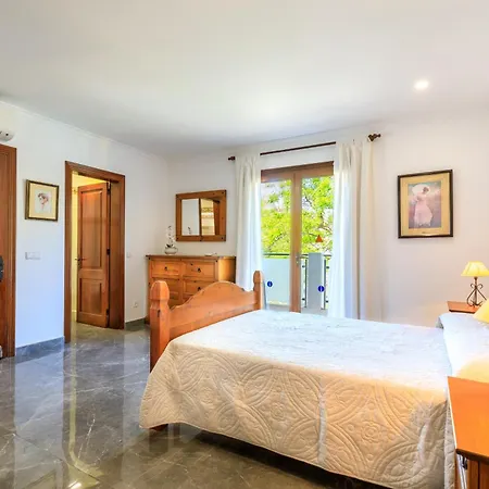 Juanito Apt,